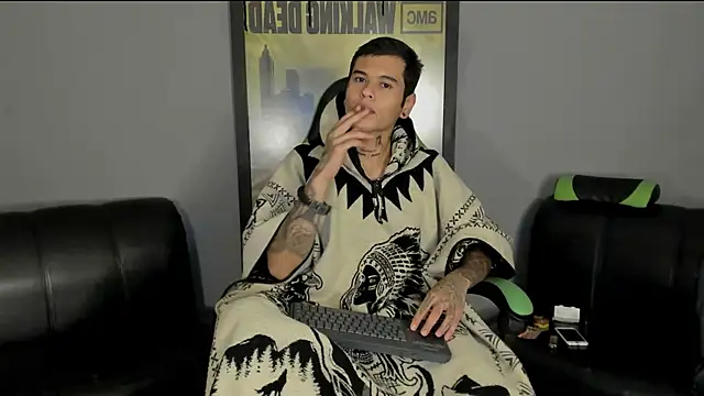 Snapshot of jamesinked_ chatting on 2, 3, 2025 jamesinked online show from 2, 3, 2025