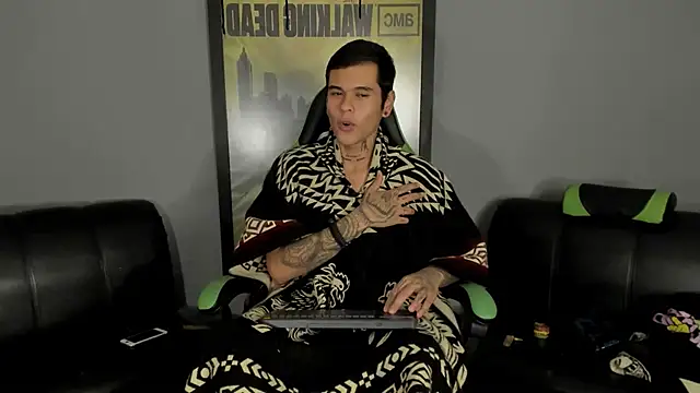 Snapshot of jamesinked_ chatting on 9, 3, 2025 jamesinked online show from 9, 3, 2025