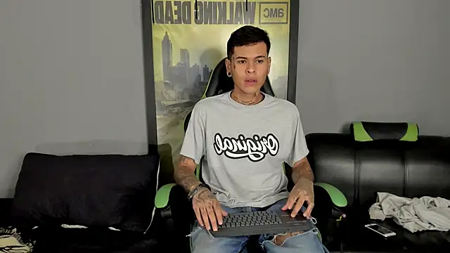 Snapshot of jamesinked_ chatting on 21, 3, 2025 jamesinked online show from 21, 3, 2025
