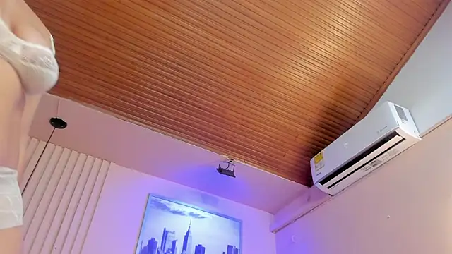 viiolett lee online show from 11, 3, 2025