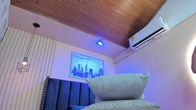 viiolett lee online show from 21, 2, 2026