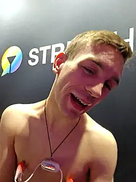 Snapshot of nickdtr chatting on 26, 9, 2025 nickdtr online show from 26, 9, 2025