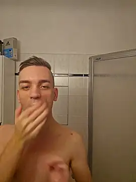 Snapshot of nickdtr chatting on 14, 11, 2025 nickdtr online show from 14, 11, 2025