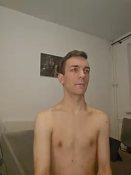 Snapshot of nickdtr chatting on 18, 12, 2025 nickdtr online show from 18, 12, 2025