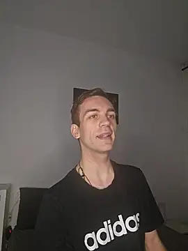 Snapshot of nickdtr chatting on 22, 12, 2025 nickdtr online show from 22, 12, 2025