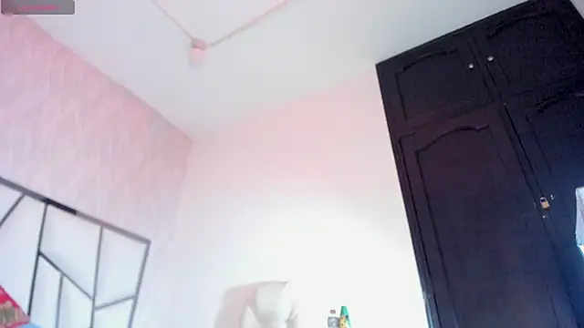 Victoriaa millers online show from 10, 1, 2026