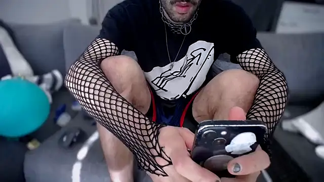 P4RtYBOII92 online show from 26, 9, 2025