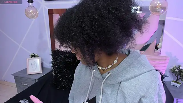 Elith noa online show from 27, 2, 2025