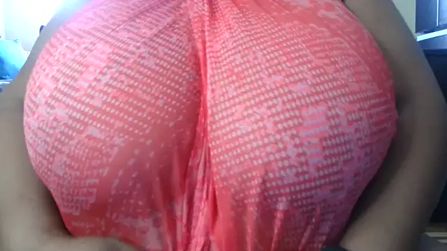 Snapshot of bouncersxx123 chatting on 11, 12, 2024 bouncersxx123 online show from 11, 12, 2024