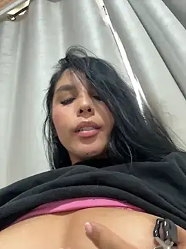  miaquevedo  online show from 3, 6, 2026