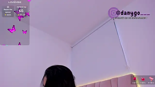 Snapshot of ZarianaEvanz chatting on 12, 9, 2025 ZarianaEvanz online show from 12, 9, 2025