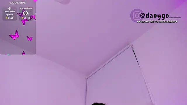 Snapshot of ZarianaEvanz chatting on 17, 9, 2025 ZarianaEvanz online show from 17, 9, 2025