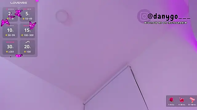 Snapshot of ZarianaEvanz chatting on 25, 10, 2025 ZarianaEvanz online show from 25, 10, 2025