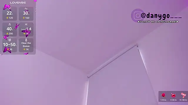 Snapshot of ZarianaEvanz chatting on 29, 10, 2025 ZarianaEvanz online show from 29, 10, 2025