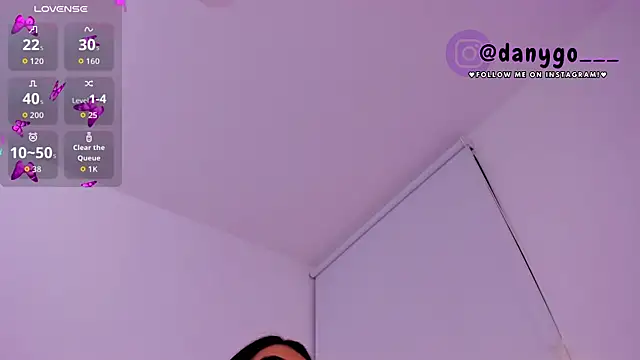 Snapshot of ZarianaEvanz chatting on 3, 11, 2025 ZarianaEvanz online show from 3, 11, 2025