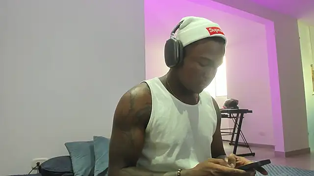 Troykhalil online show from 16, 12, 2025