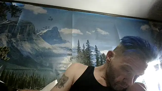 Snapshot of gettinit2wice chatting on 4, 7, 2026 gettinit2wice online show from 4, 7, 2026