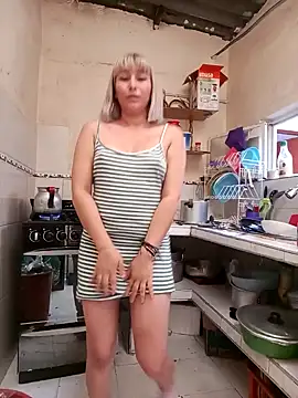 Snapshot of florecita9 chatting on 3, 12, 2024 florecita9 online show from 3, 12, 2024