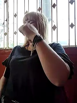 Snapshot of florecita9 chatting on 10, 1, 2025 florecita9 online show from 10, 1, 2025