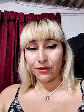 Snapshot of florecita9 chatting on 23, 2, 2025 florecita9 online show from 23, 2, 2025