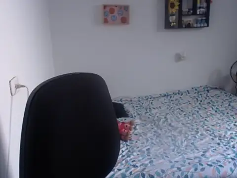 Snapshot of HannaKlein chatting on 11, 12, 2024 HannaKlein online show from 11, 12, 2024