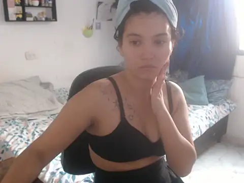 Snapshot of HannaKlein chatting on 14, 1, 2026 HannaKlein online show from 14, 1, 2026