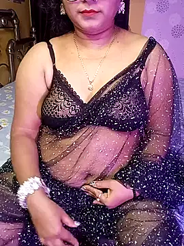 Snapshot of ella_mariya chatting on 5, 12, 2024 ella mariya online show from 5, 12, 2024