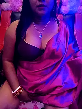 Snapshot of ella_mariya chatting on 10, 10, 2025 ella mariya online show from 10, 10, 2025