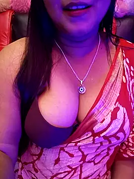 Snapshot of ella_mariya chatting on 13, 10, 2025 ella mariya online show from 13, 10, 2025