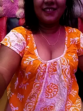 Snapshot of ella_mariya chatting on 31, 10, 2025 ella mariya online show from 31, 10, 2025