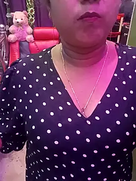 Snapshot of ella_mariya chatting on 10, 11, 2025 ella mariya online show from 10, 11, 2025