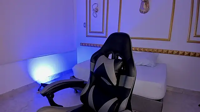 caro03x online show from 13, 11, 2025