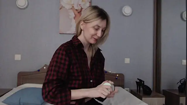 AvelinaLeoni online show from 26, 12, 2024