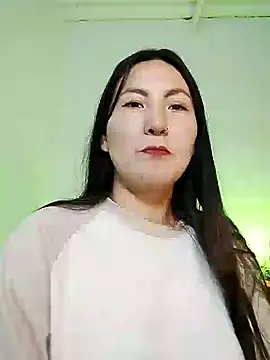 Elle Lee  online show from 6, 2, 2025