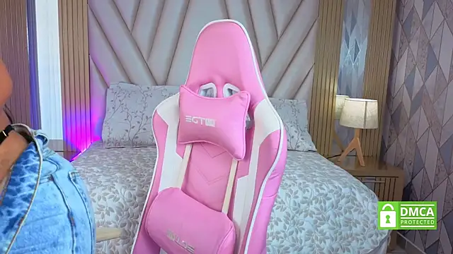 Miia harper  online show from 6, 11, 2025