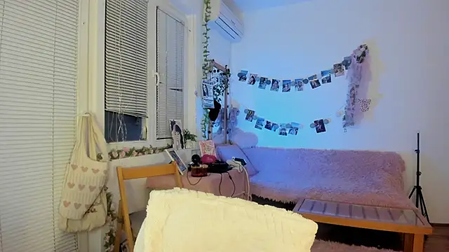 Snapshot of Jenny_darling_love chatting on 13, 1, 2025 Jenny darling love online show from 13, 1, 2025