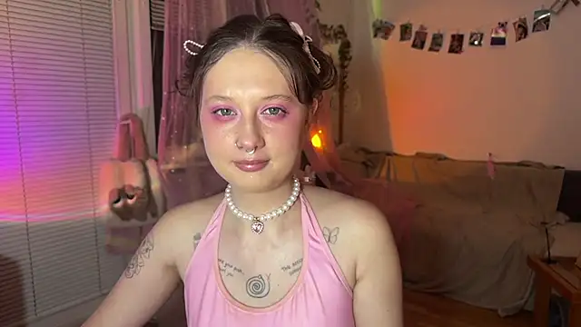 Jenny darling love online show from 19, 7, 2026
