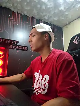 Snapshot of Jhonyblack_1 chatting on 5, 11, 2025 Jhonyblack 1 online show from 5, 11, 2025