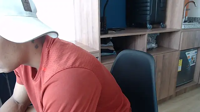 Jhonyblack 1 online show from 6, 2, 2026