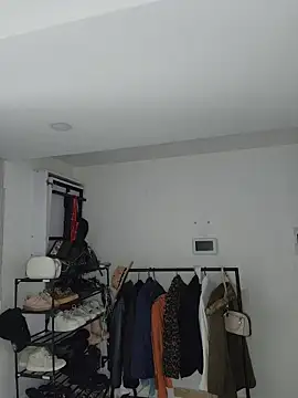 Jhonyblack 1 online show from 13, 4, 2026