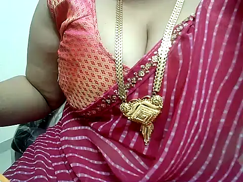 hot pavitra online show from 24, 1, 2025