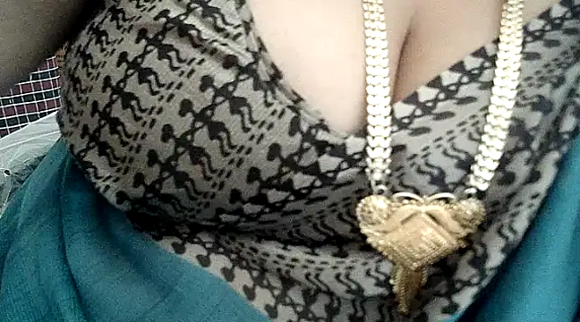 hot pavitra online show from 16, 2, 2025