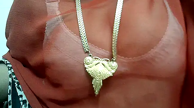 hot pavitra online show from 24, 2, 2025