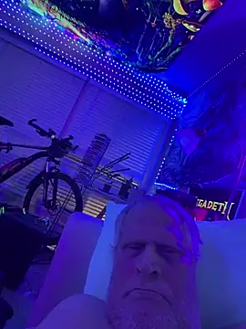 Snapshot of Mimmoromeo1973 chatting on 6, 5, 2026 Mimmoromeo1973 online show from 6, 5, 2026