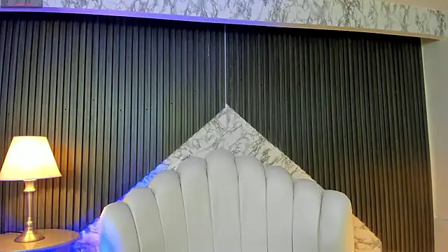 MeganDraco  online show from 31, 1, 2025