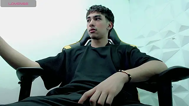 Snapshot of Jake_tripp chatting on 17, 12, 2024 Jake tripp online show from 17, 12, 2024