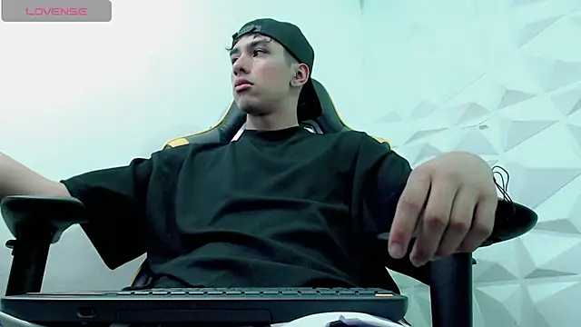 Snapshot of Jake_tripp chatting on 20, 12, 2024 Jake tripp online show from 20, 12, 2024