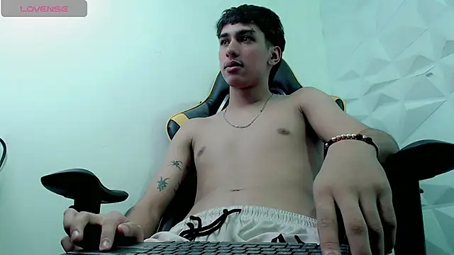 Snapshot of Jake_tripp chatting on 20, 12, 2024 Jake tripp online show from 20, 12, 2024