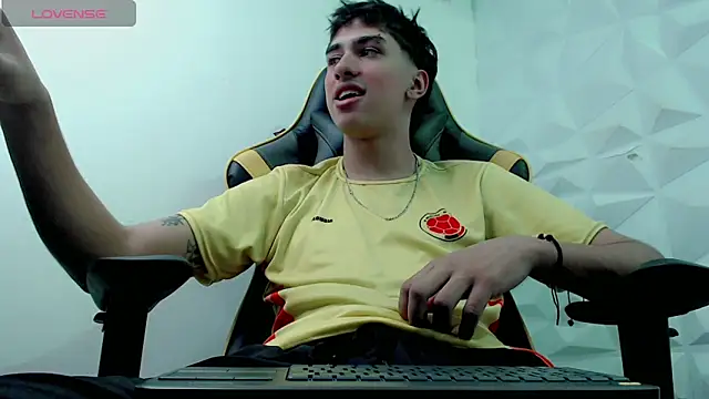 Snapshot of Jake_tripp chatting on 22, 12, 2024 Jake tripp online show from 22, 12, 2024