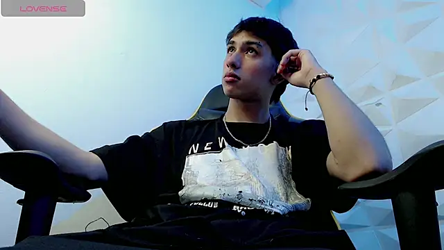 Snapshot of Jake_tripp chatting on 24, 12, 2024 Jake tripp online show from 24, 12, 2024